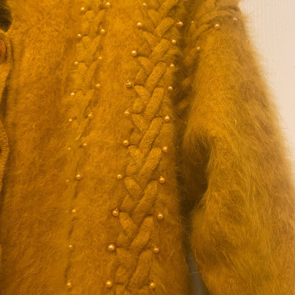 💛 Super Cute Vintage  Angora Cardigan 💛
